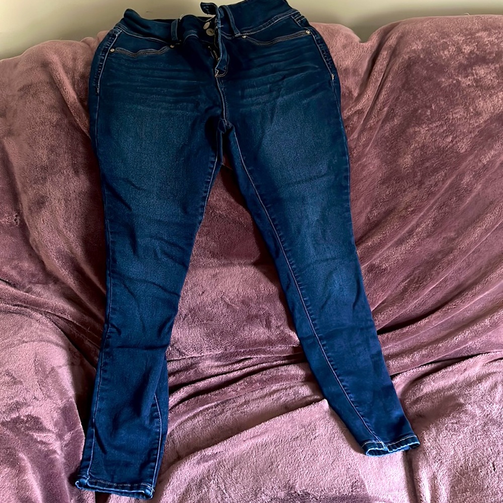 Wallflower high rise size 9